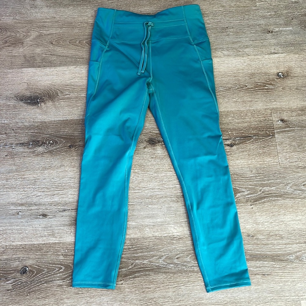 Drawstring waist workout pants with phone pockets